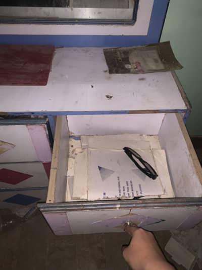Drassing table for sell emergency sell