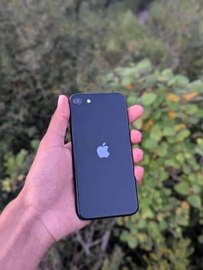 Apple iPhone SE 3