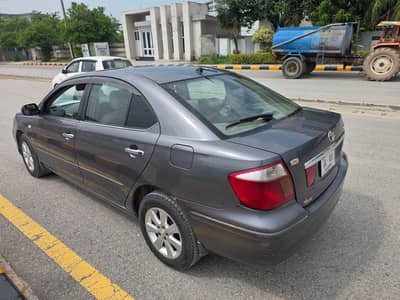 Toyota Premio 2002