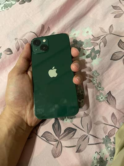 Apple iPhone 13