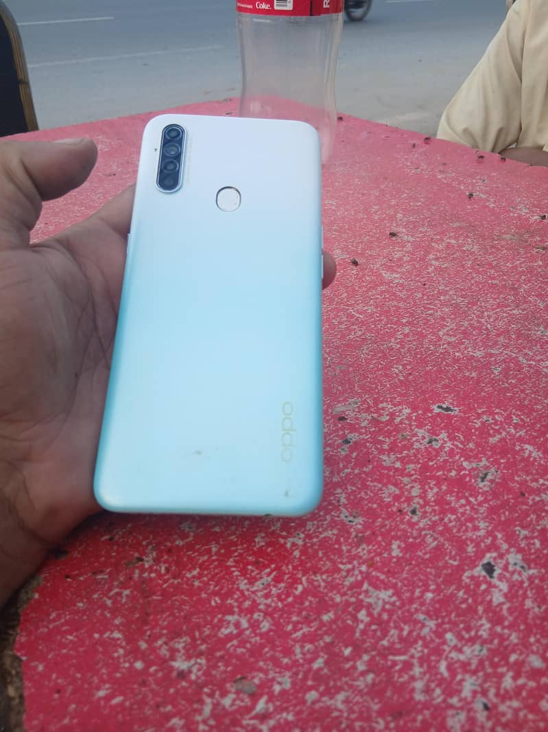 OPPO A31 3