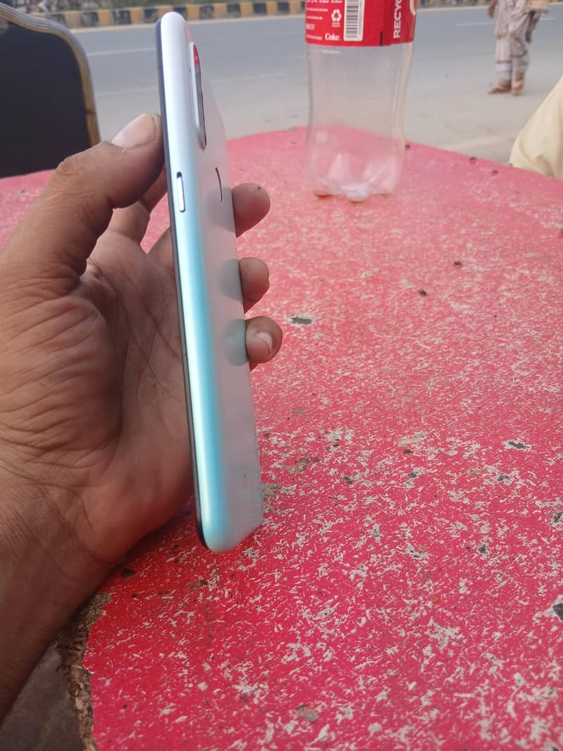 OPPO A31 4