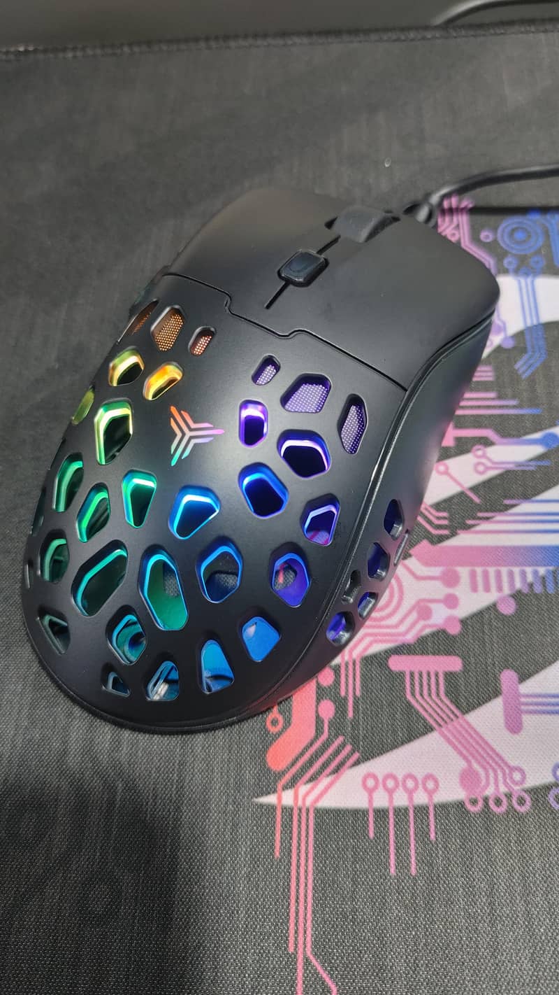 TEAMWOLF GAMING MOUSE 1
