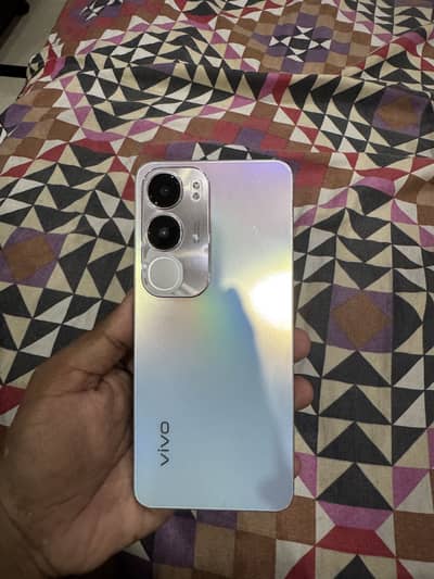 Vivo Y19S with box