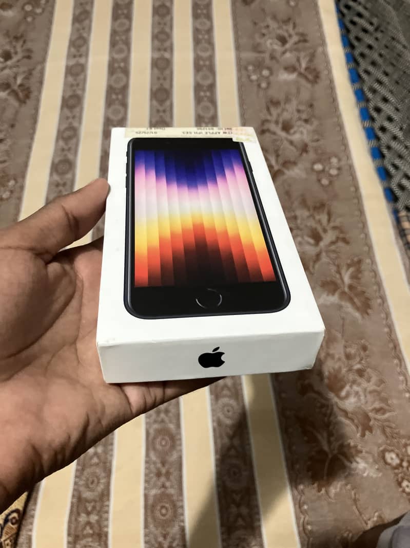 Apple iPhone SE 3 Jv 7