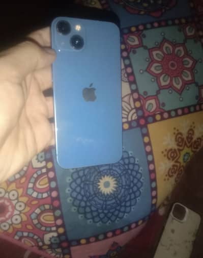 Apple iPhone 13