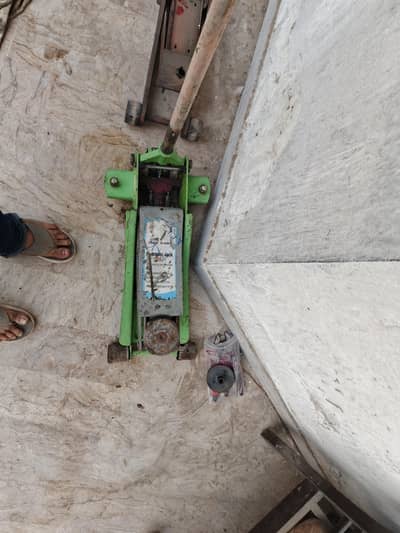Heavy Duty Hydraulic Floor Jack