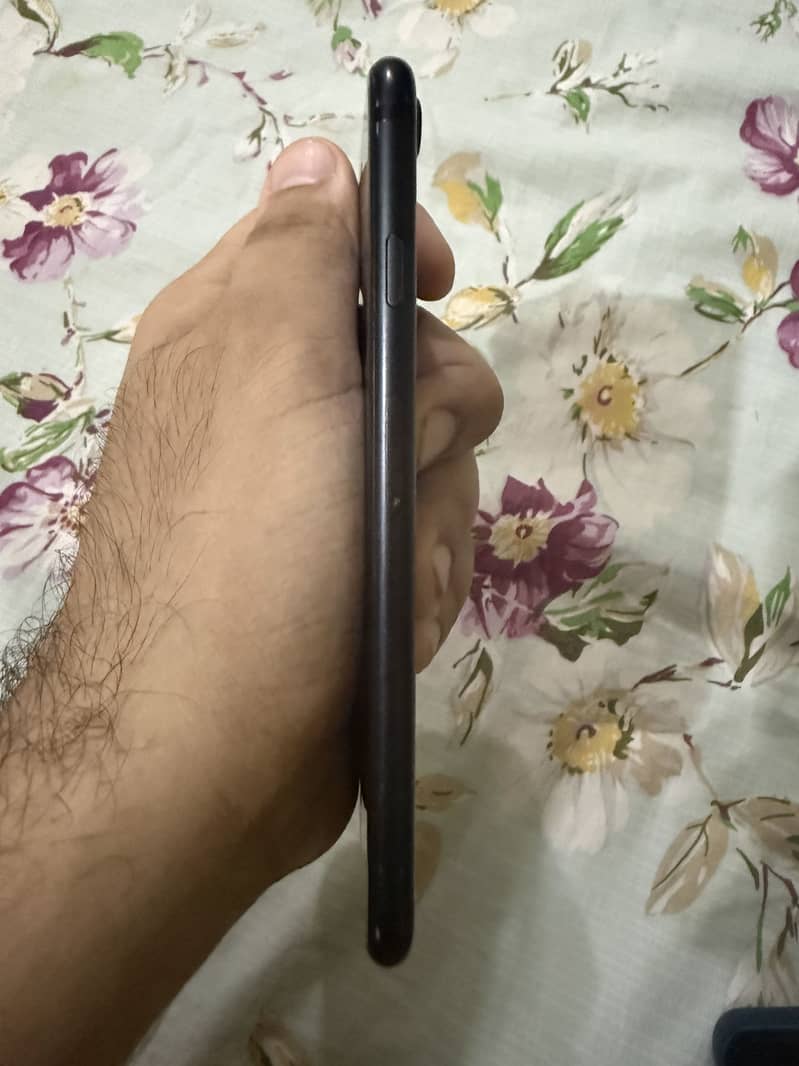 Apple iPhone 7 bypass 4