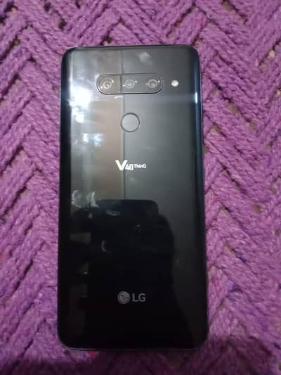 LG v 40 thinq