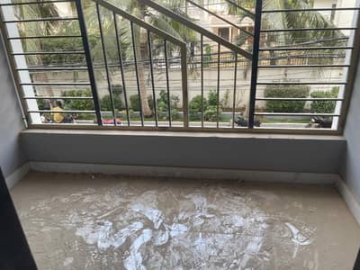 Prime Location Flat For rent In Beautiful Amil Colony