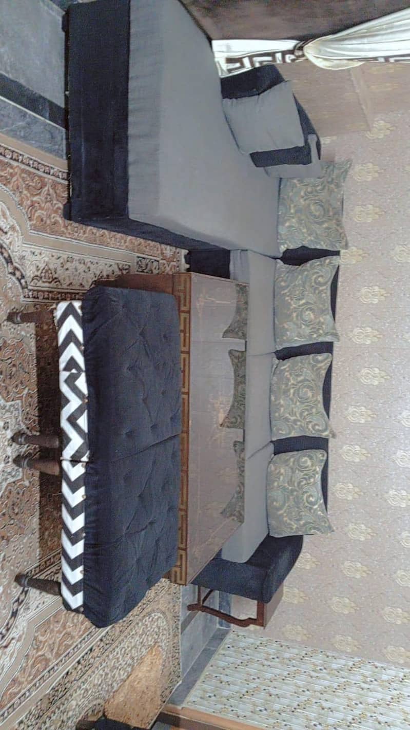 L shape sofa with table 0
