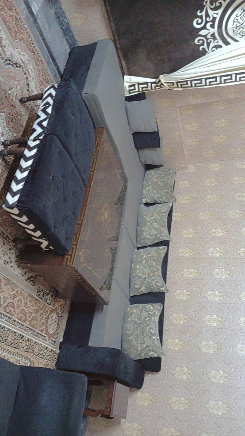 L shape sofa with table 1