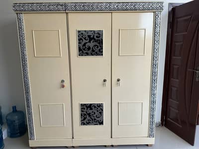3-Door Wardrobe for Sale (Almari)