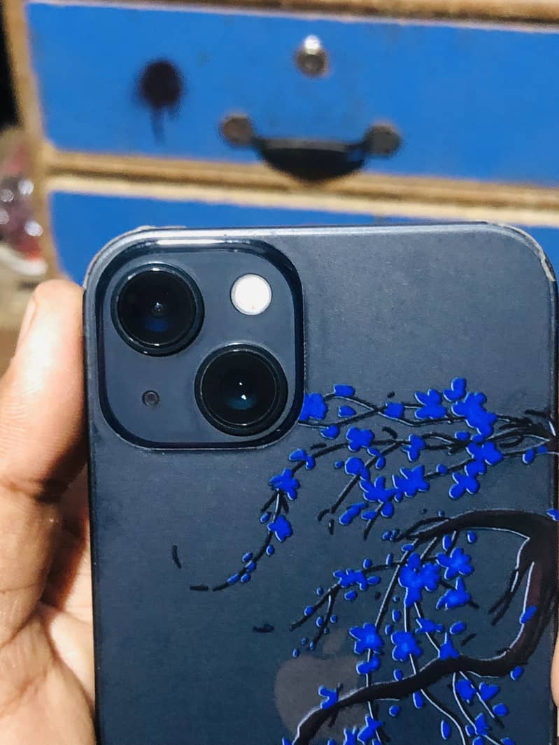 Apple iPhone 13 3