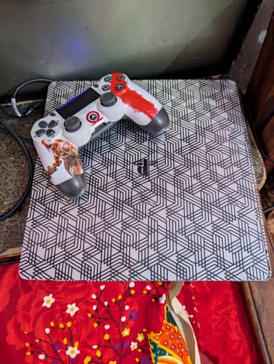 PS4 Slim 500GB Jailbroken (GoldHEN) - Loaded with Games & Homebrew!