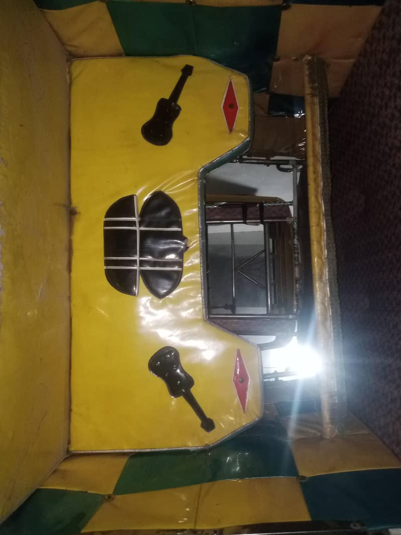 Good Condition Rickshaw 2