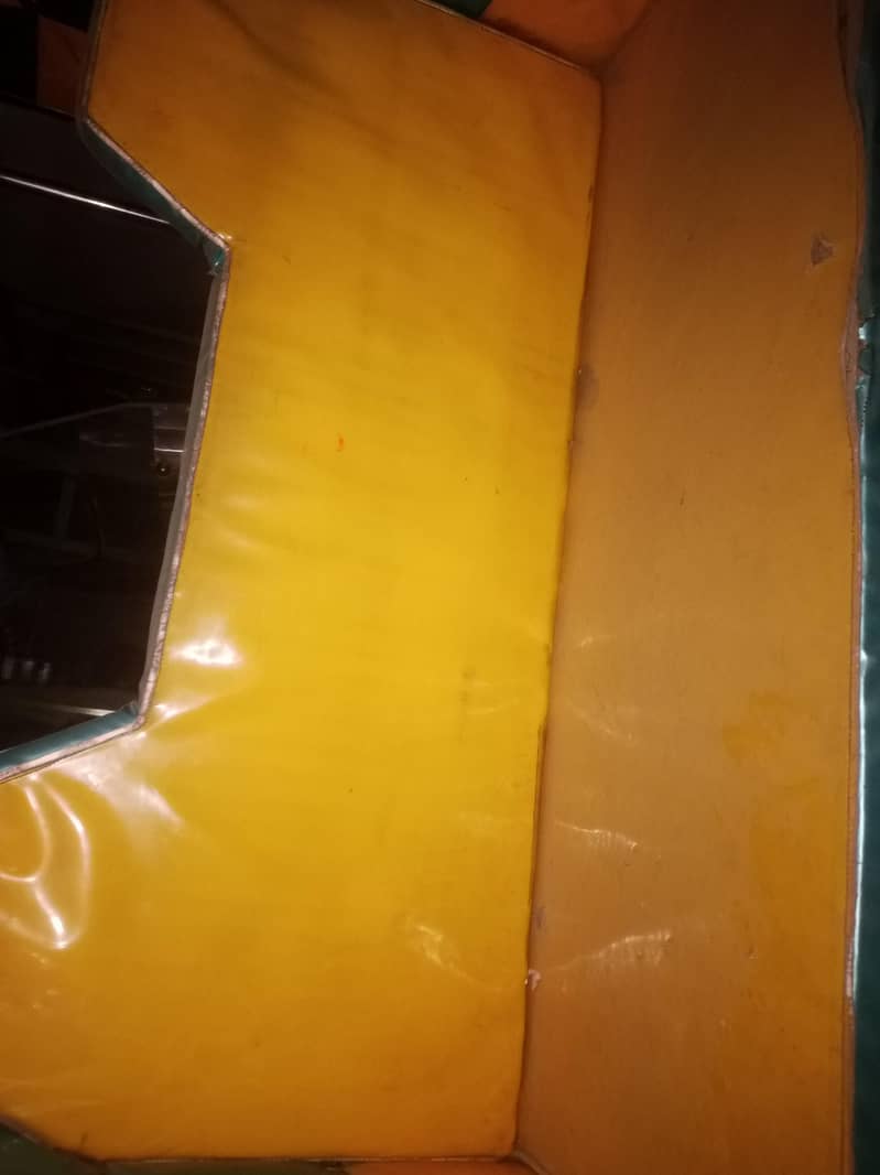 Good Condition Rickshaw 4