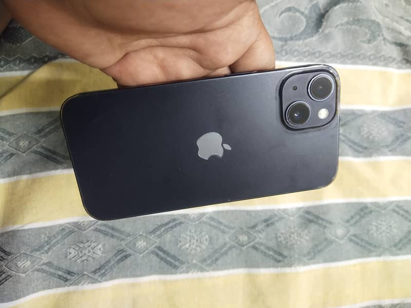 Apple iPhone 13 2