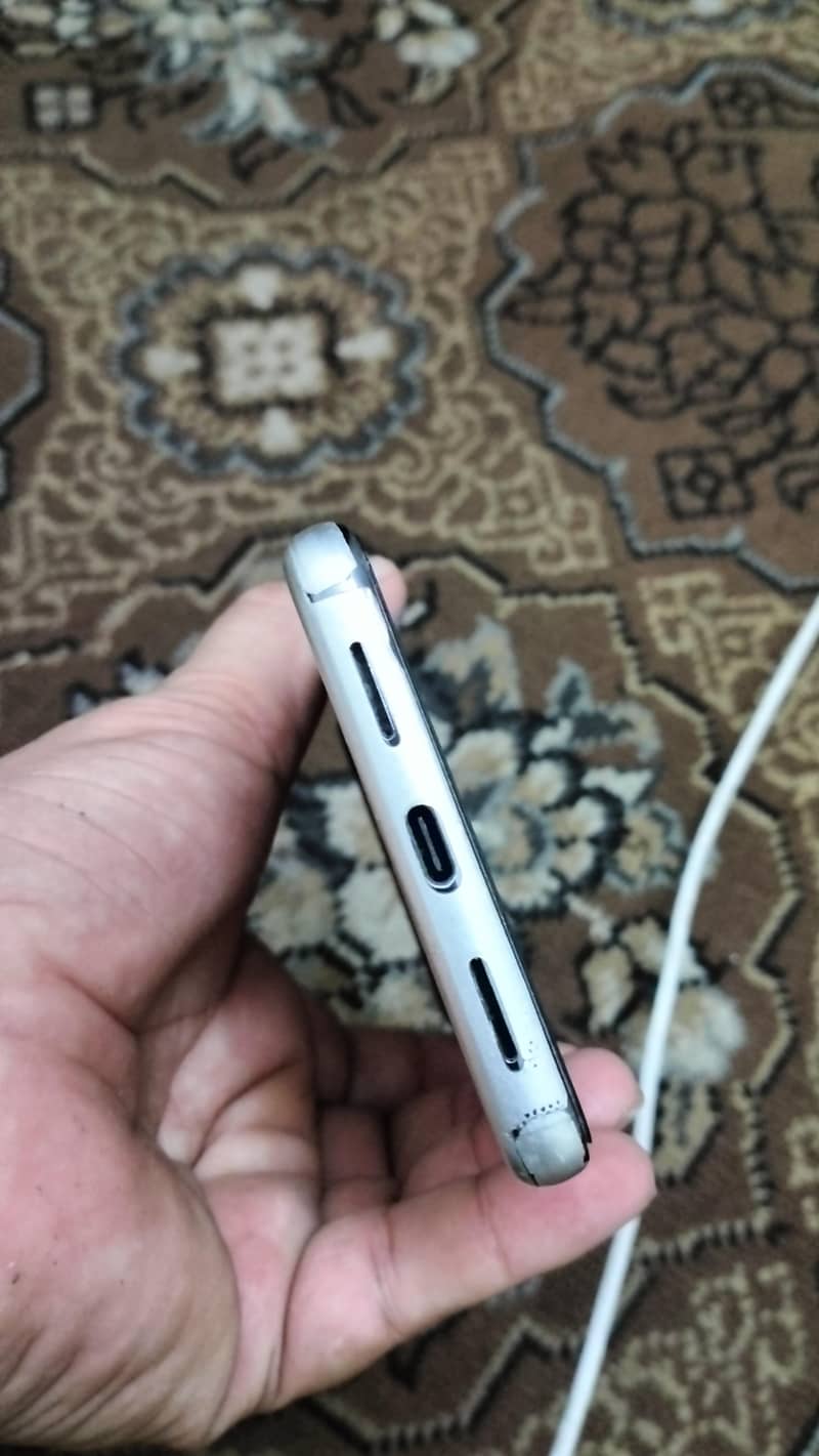 Google Pixel 8 Pro 3
