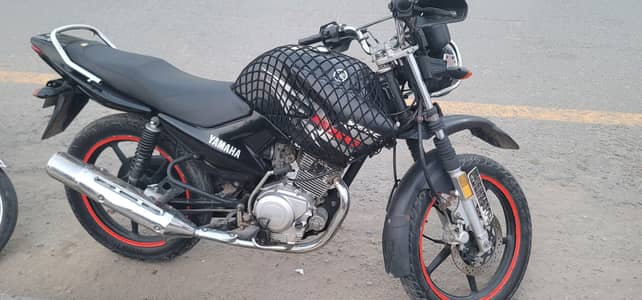 Yamaha YBR G 2018 model total genuine. . maintained by official Yamaha