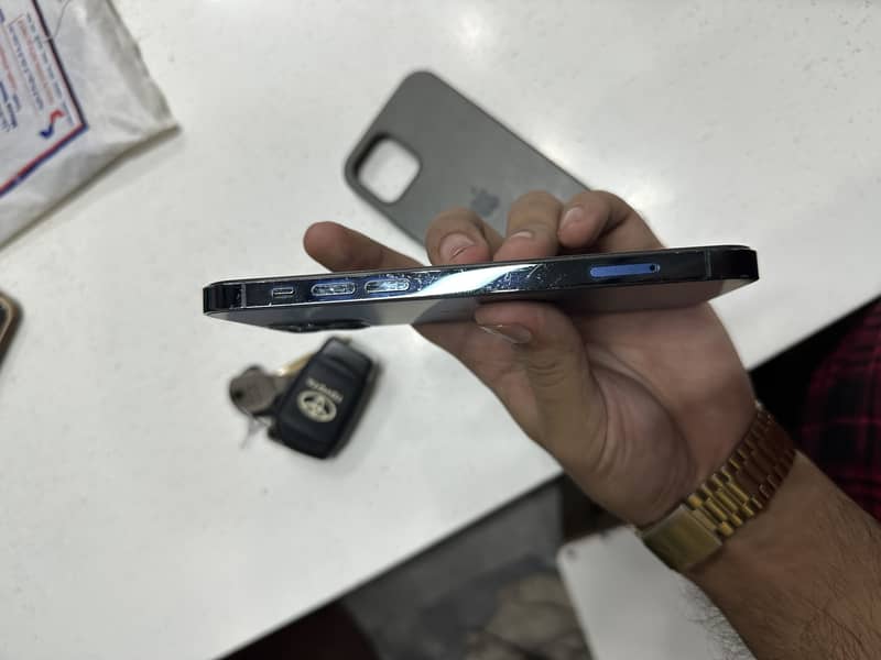 Apple iPhone 12 Pro 14