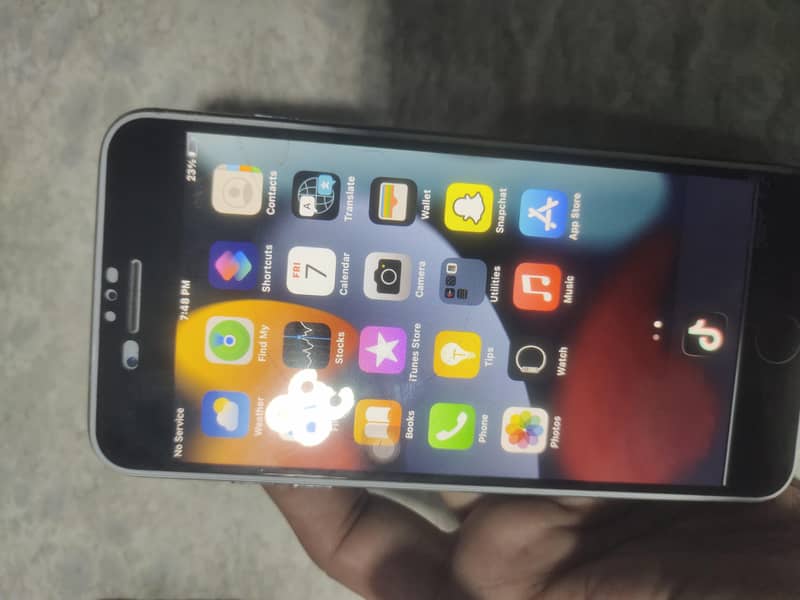 Apple iPhone 7 Plus 2
