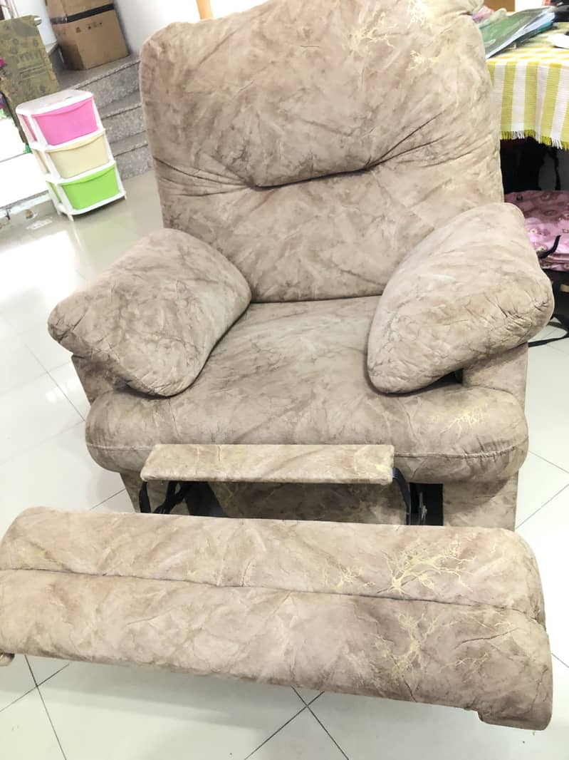 Recliner 3