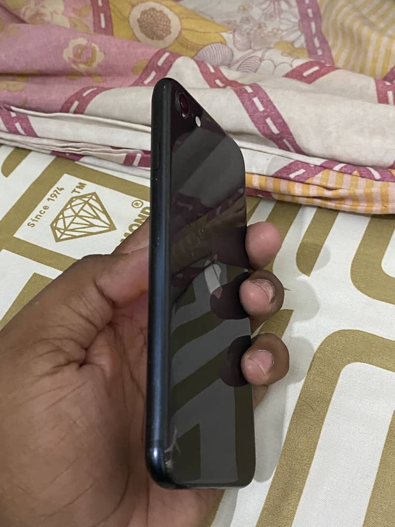 Apple iPhone SE 9