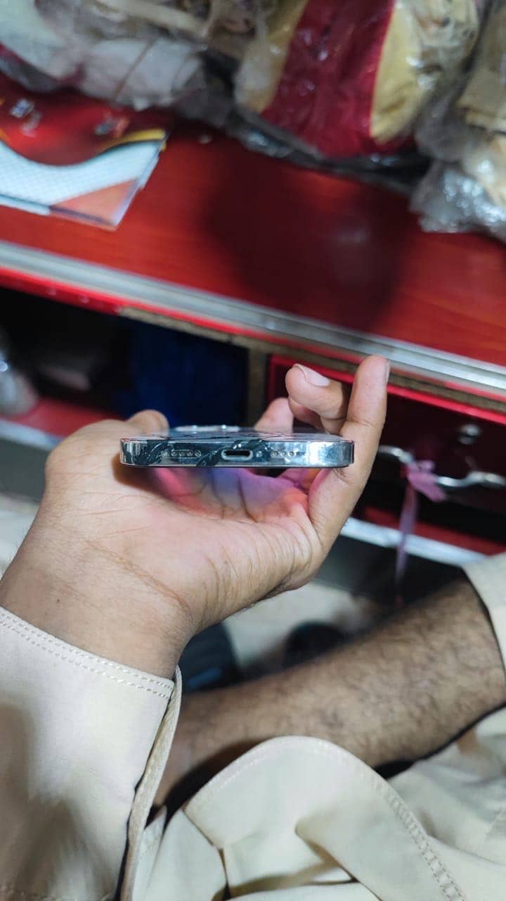 Apple iPhone 12 Pro 0