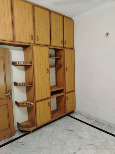 G-11 Size 4 Marla Upper Floor Portion For Rent