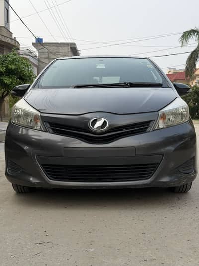 Toyota Vitz 2013