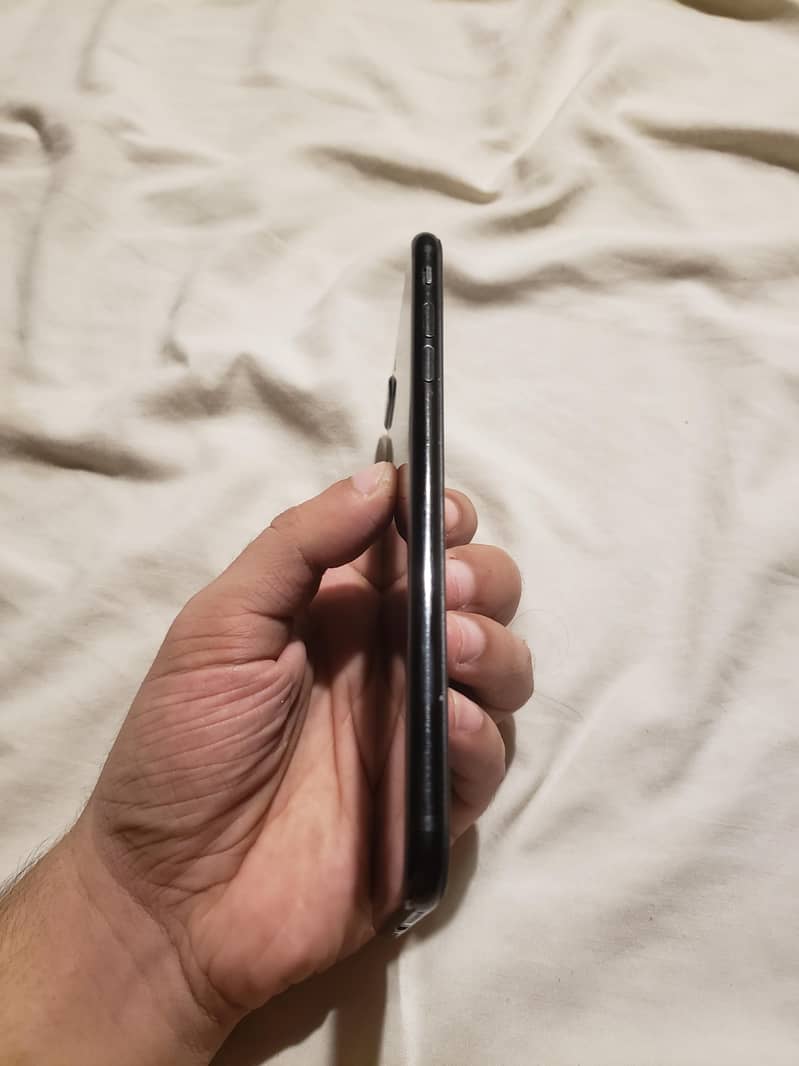 iPhone 7 Plus pta approved 3