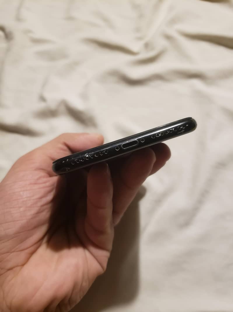 iPhone 7 Plus pta approved 5