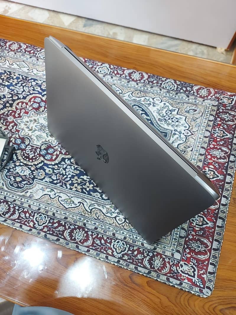 laptop 3