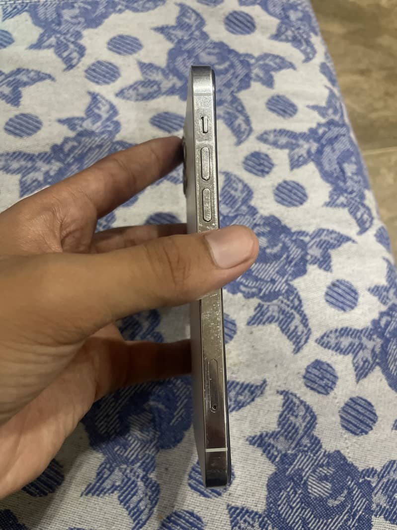 Iphone 12 pro 4