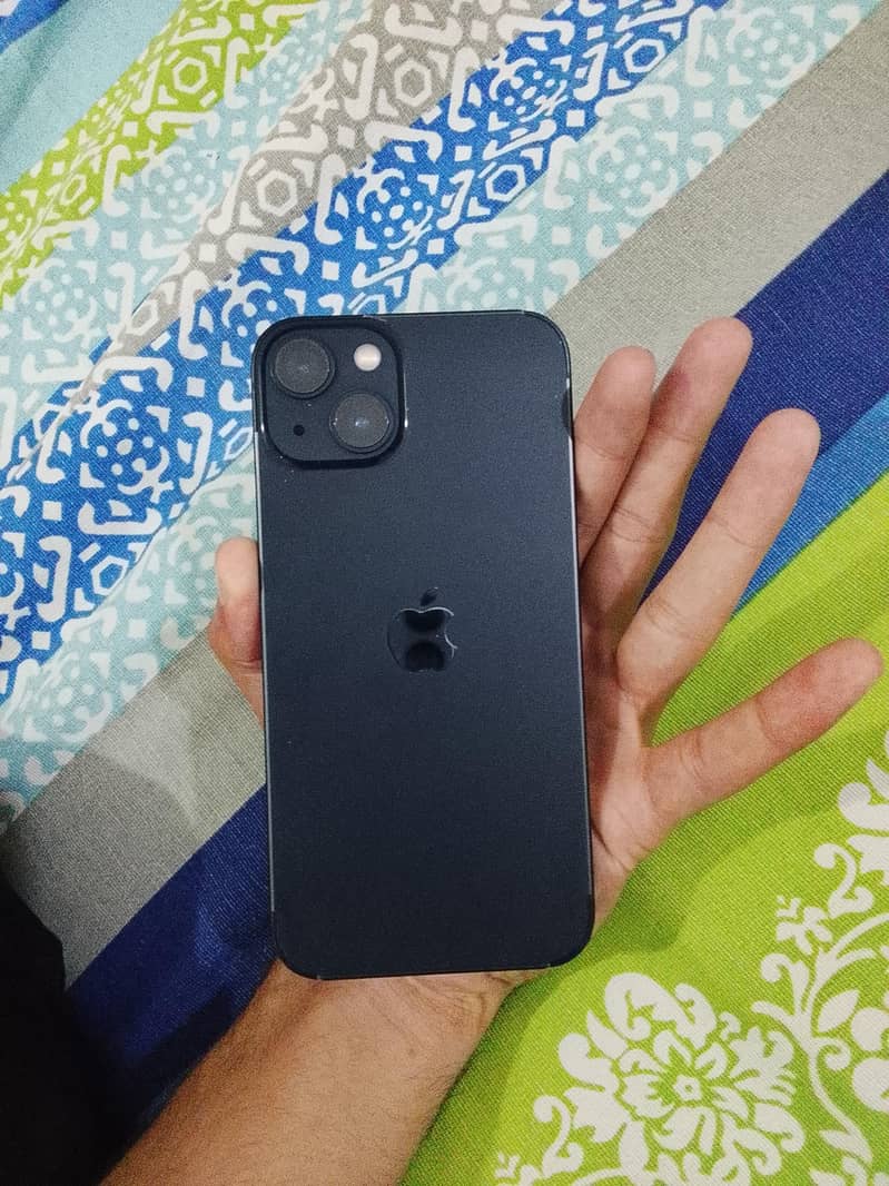 Apple iPhone 13 1