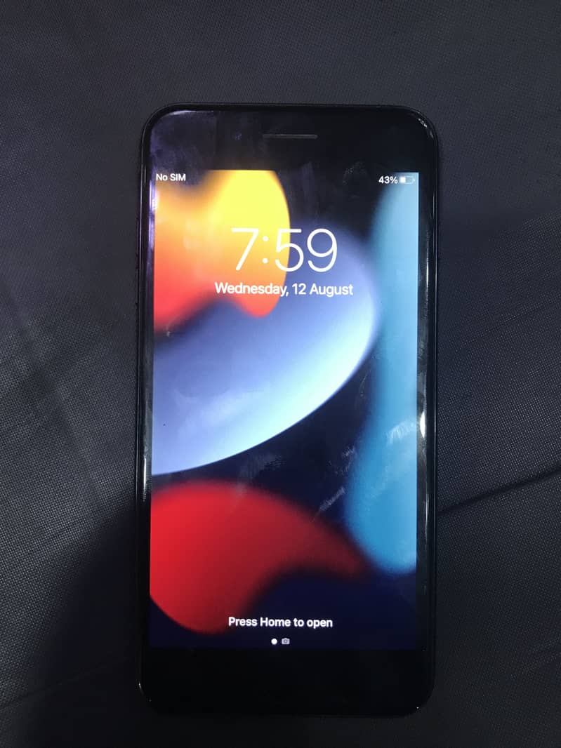 Apple iPhone 7 Plus 0
