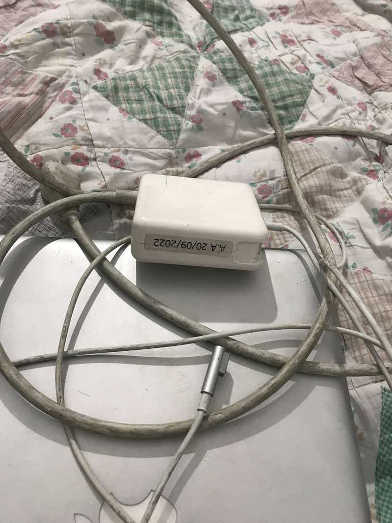 MacBook Pro 2011 14