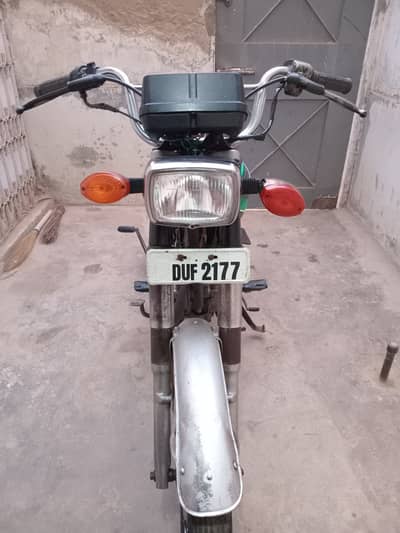 Honda CG 125 model (2014)