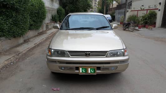 Toyota corolla GLI 1.6 Auto 2000 in original condition.