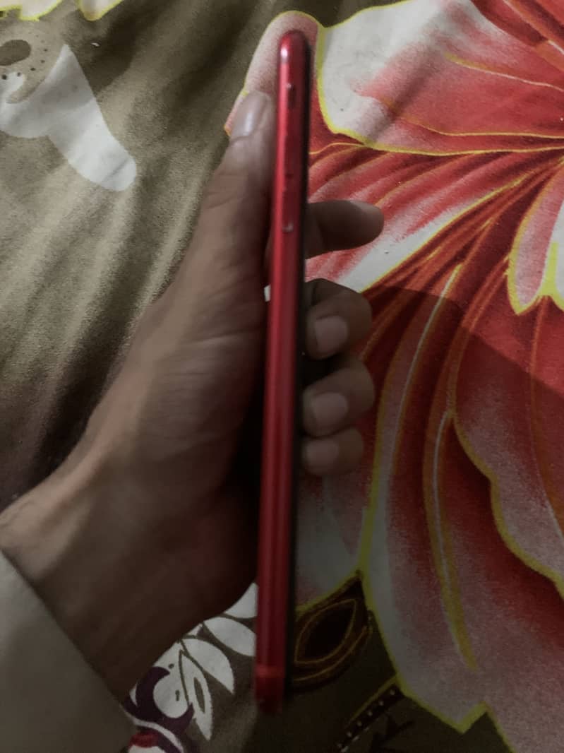 Apple iPhone 8 Plus 1