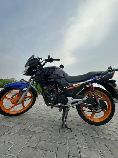 Honda CB150F for sale.