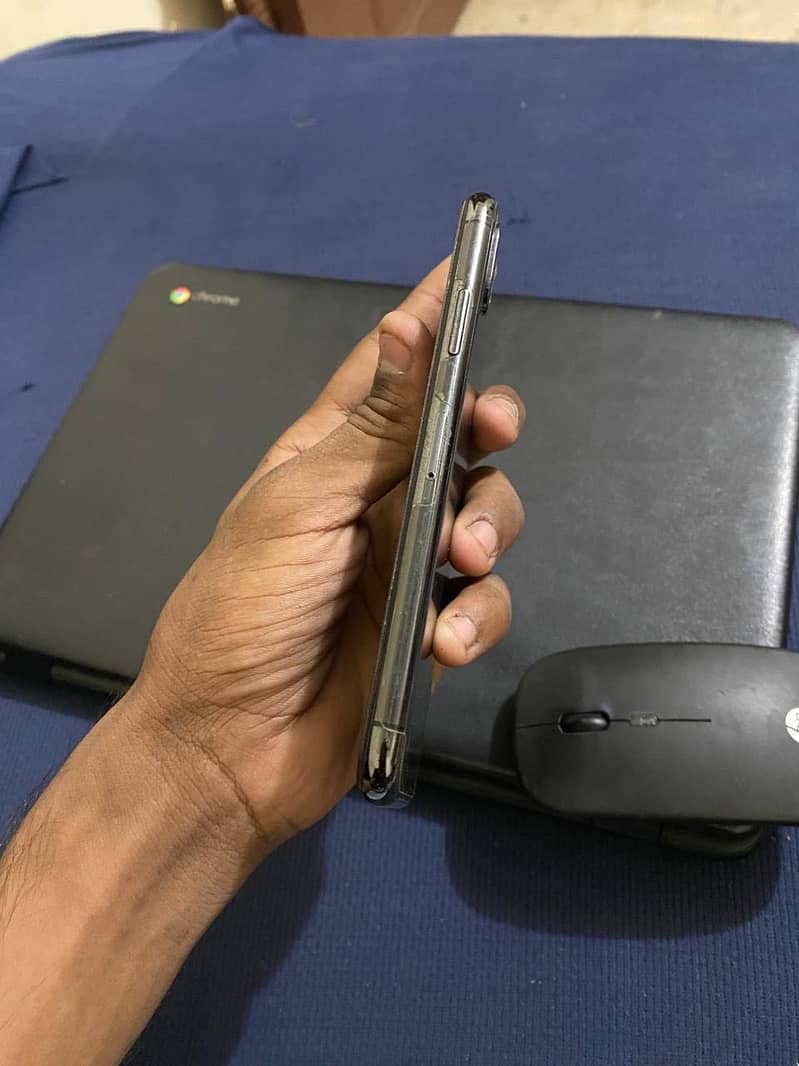 Apple iPhone X 1