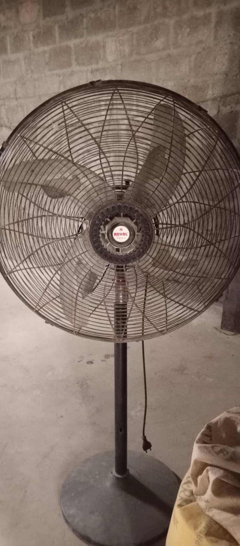 stand fan 1