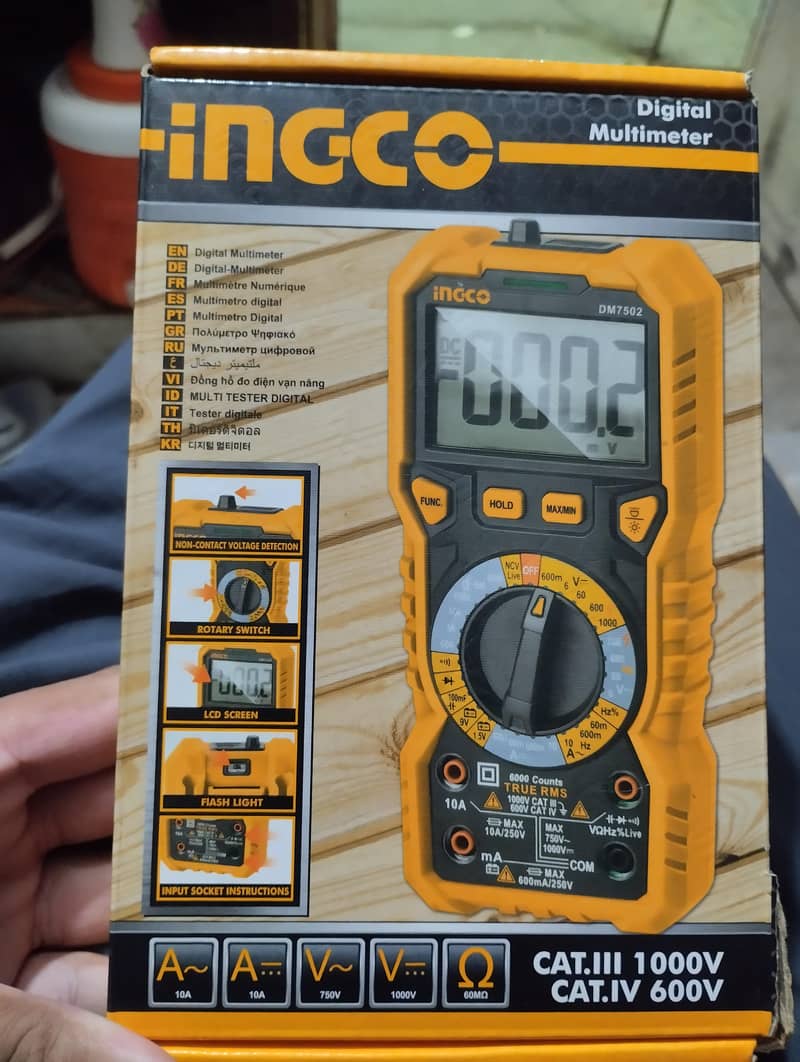 Digital multimeter 0