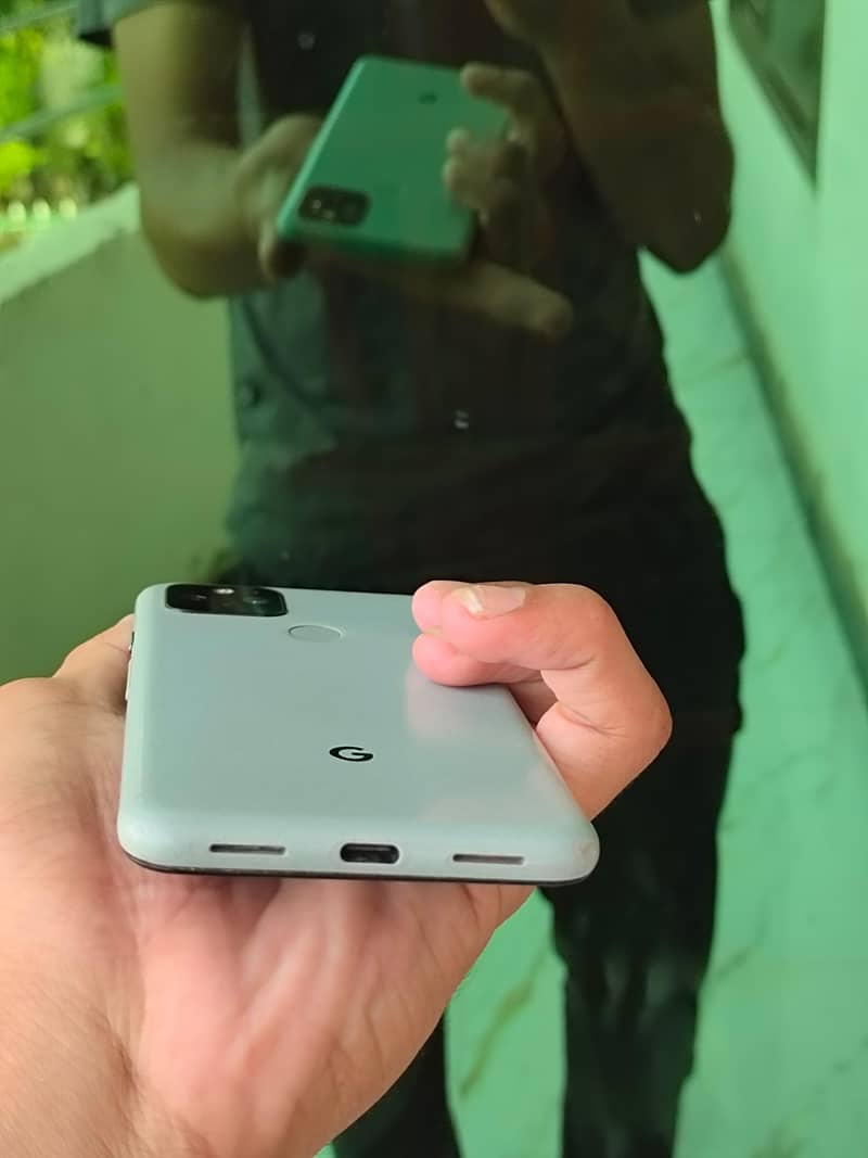 Google Pixel 5 2