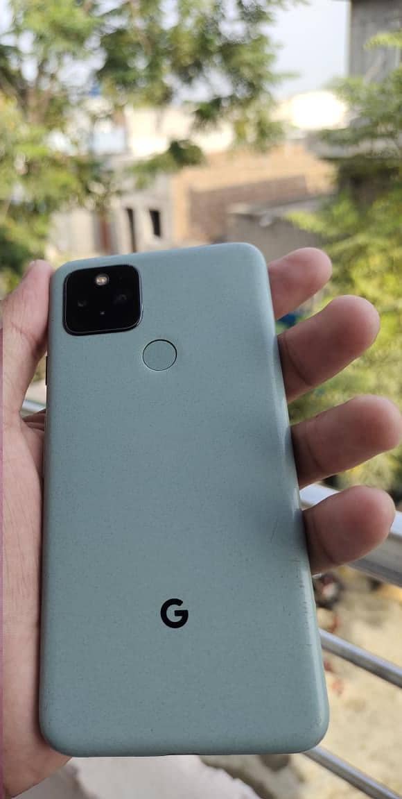 Google Pixel 5 4