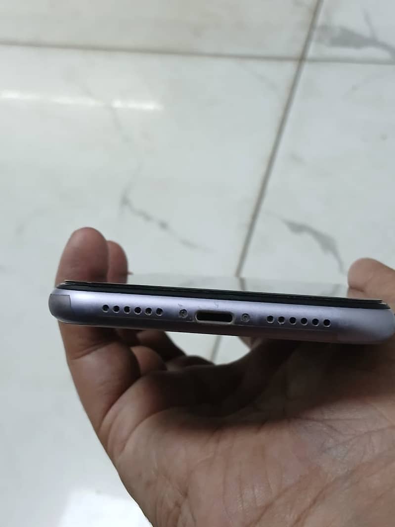 Apple iPhone 11 2
