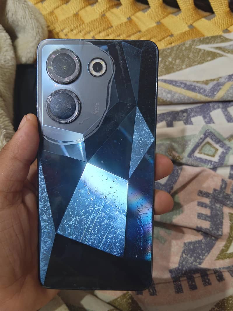 Tecno CAMON 20 2