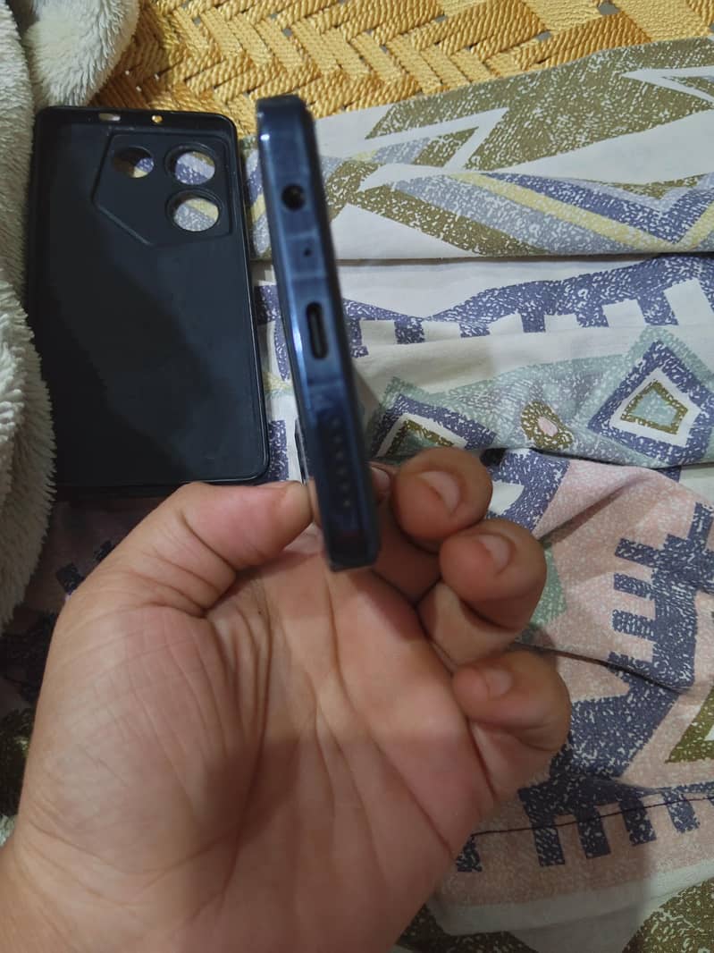 Tecno CAMON 20 3